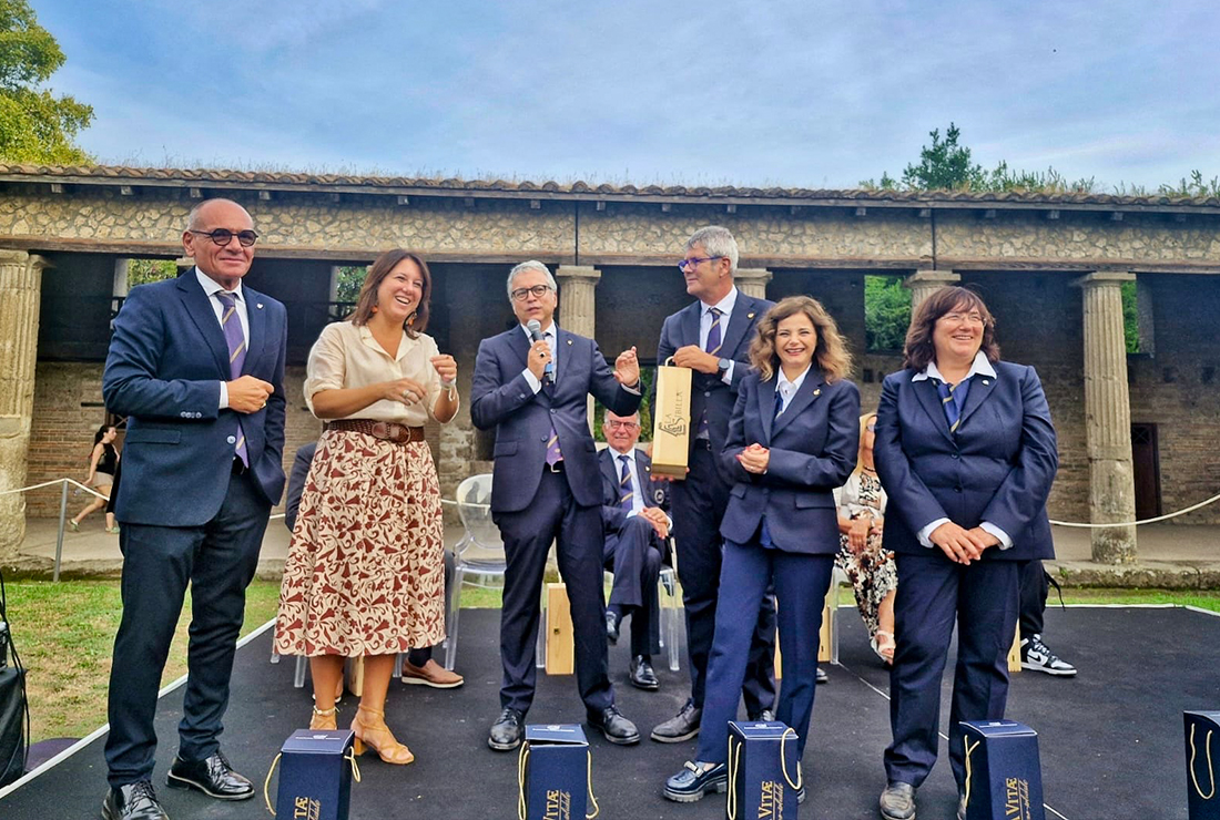 Ais Campania, all’associazione Komen Italia il ricavato del progetto Alba Vitae 2025